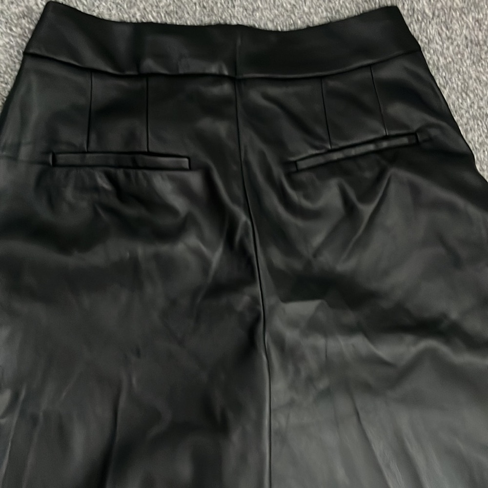 Express pants - Picture 8 of 15